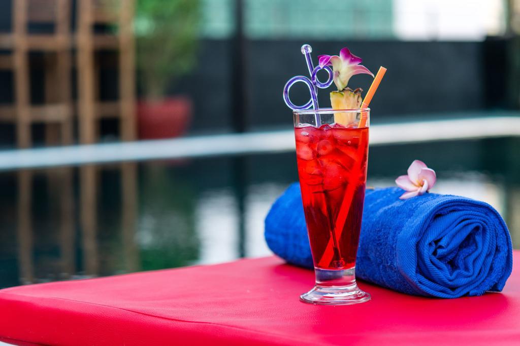 Diamond Palace Resort & Sky Bar بنوم بنه المظهر الخارجي الصورة