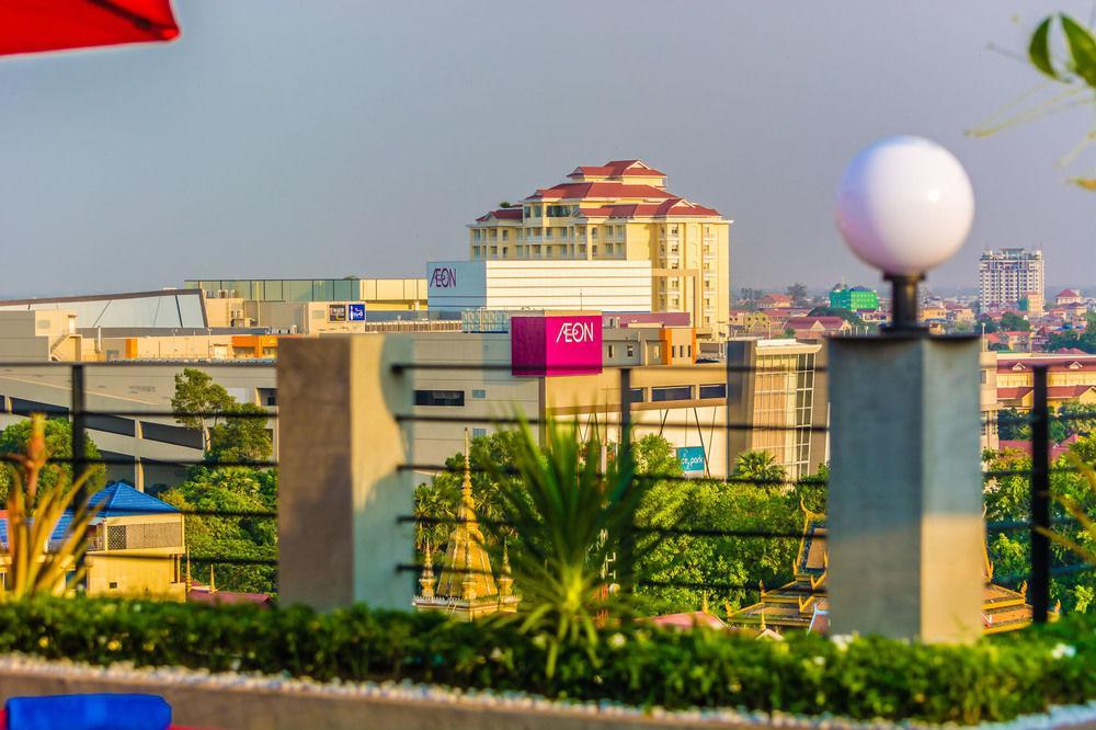 Diamond Palace Resort & Sky Bar بنوم بنه المظهر الخارجي الصورة